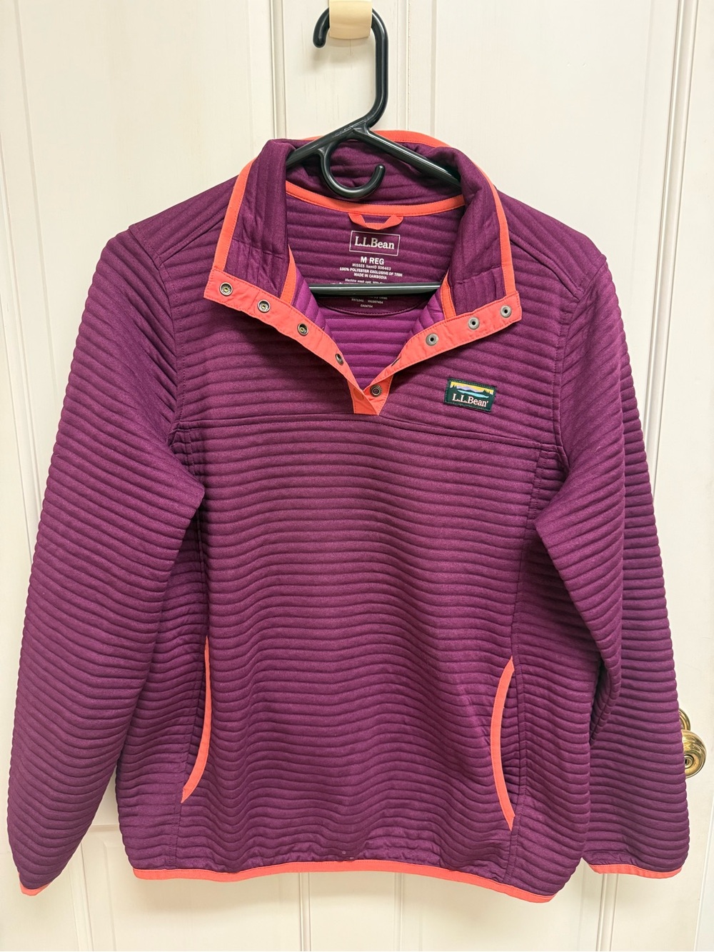 L.L. Bean women’s Purple Snap-Front Pullover with Coral Trim